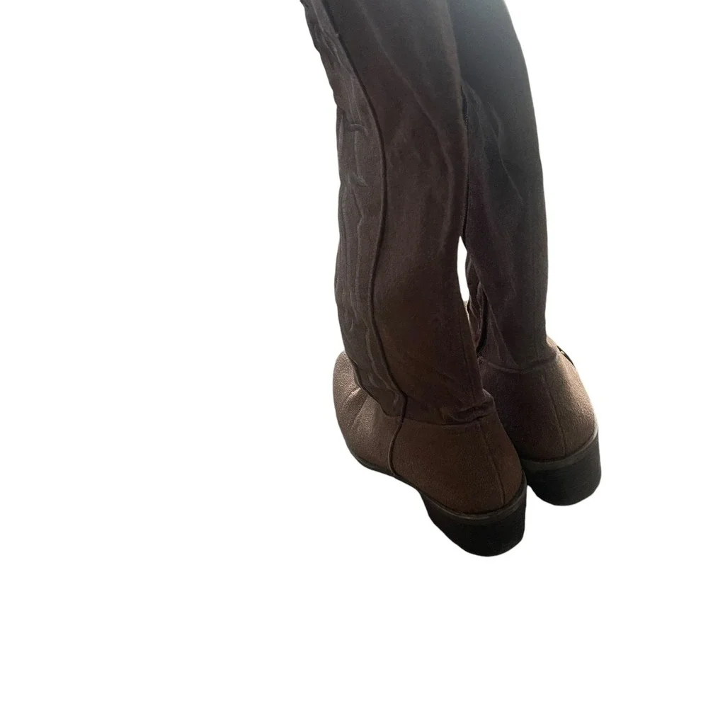 Olivia Miller Women's Size 7.5  Brown Knee High Western Zip Up Boots